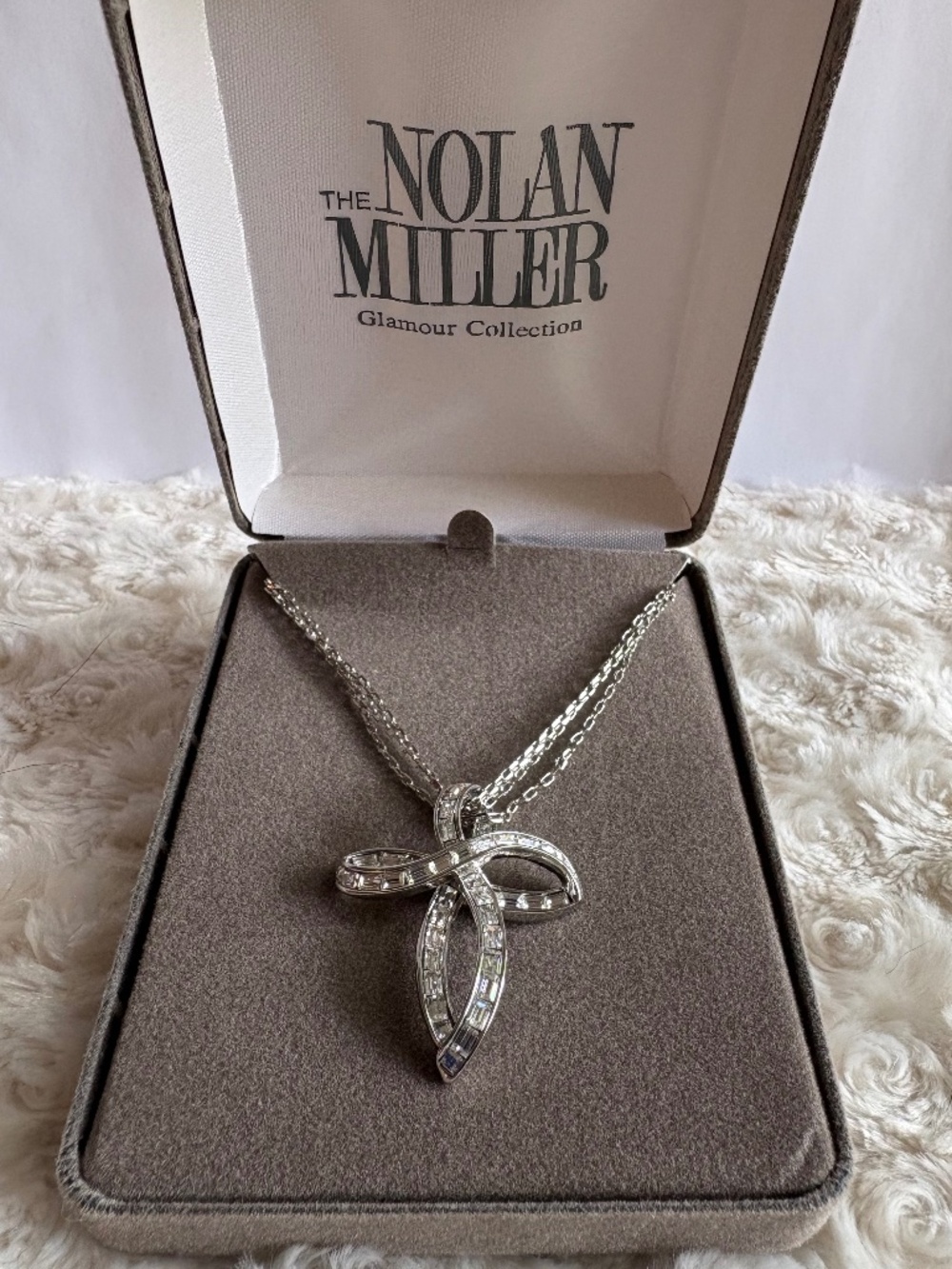 NIB Vintage Nolan Miller Glamour Collection "Infinity Cross" Trio Chain Necklace